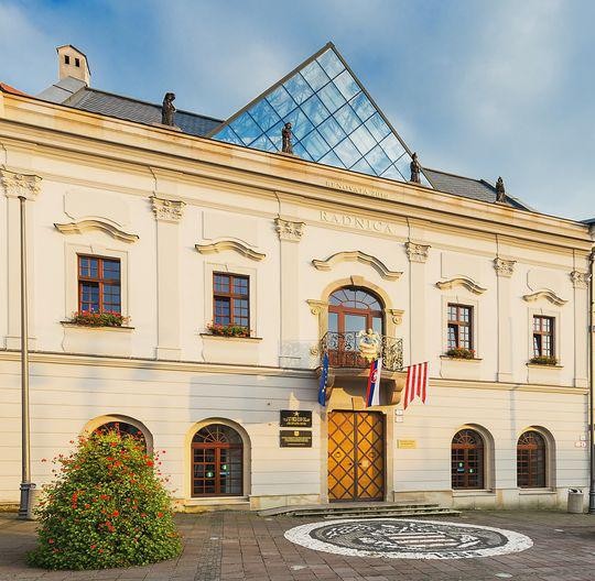 Radnica mesta Banská Bystrica na Námestí SNP